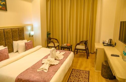 Kasganj Hotel | Four Leaf Hotel, Kasganj