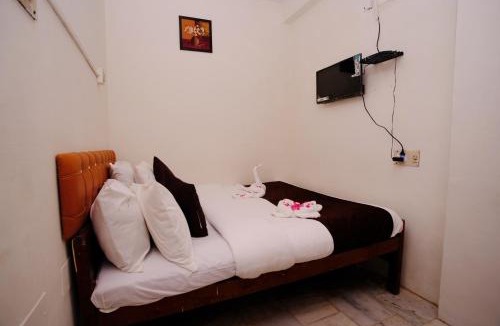 Central Chennai Hotel | Aum Karthikeya Residency - Near Chennai Railway Station