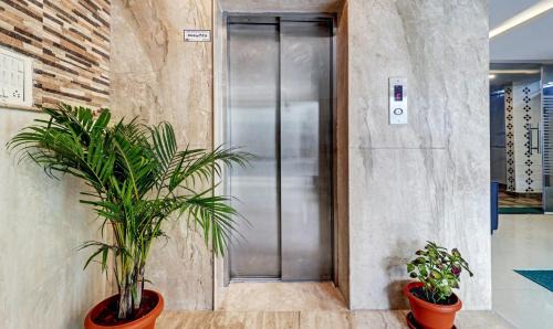 Koramangala Hotel | Treebo Elite Premium Homes