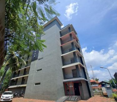 Kakkanad Hotel | Xenia, GCDA, Kakkanad