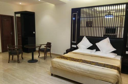 Aligarh Hotel | HOTEL NEW ANAND PALACE