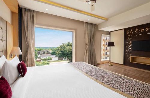 Chandauli Hotel | Ramada by Wyndham Varanasi Katesar
