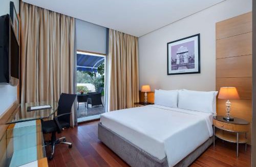 Connaught Place Hotel | Radisson Blu Marina Hotel Connaught Place