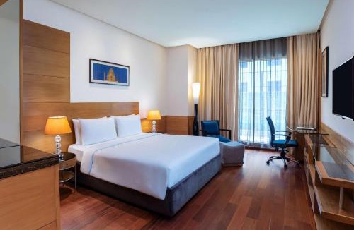 Connaught Place Hotel | Radisson Blu Marina Hotel Connaught Place