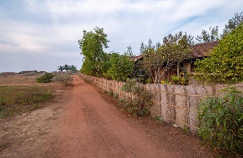 Morjim Hotel | The Artist Cottages
