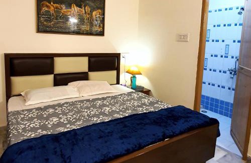 Jabalpur Apartment | Aditya Premium HomeStay- Furnished Air Conditioned- 2BHK