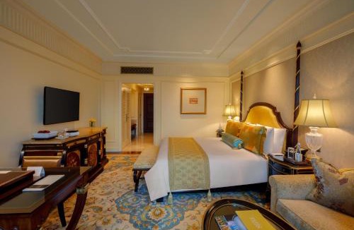 New Delhi Hotel | The Leela Palace New Delhi