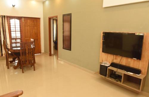 Palayam Apartment | DOWN TOWN HOLIDAYS
