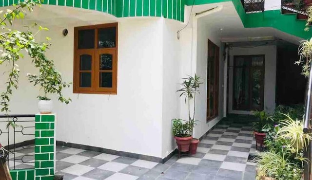 Cozy Solan Apartment With Stunning Views