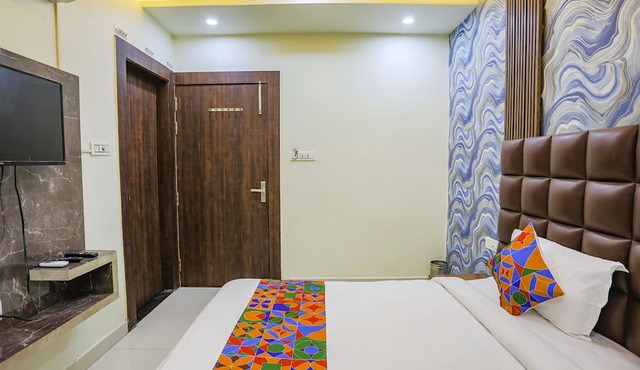 Fabhotel Naman