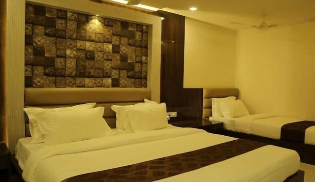 i-Roomz Pratap Residency