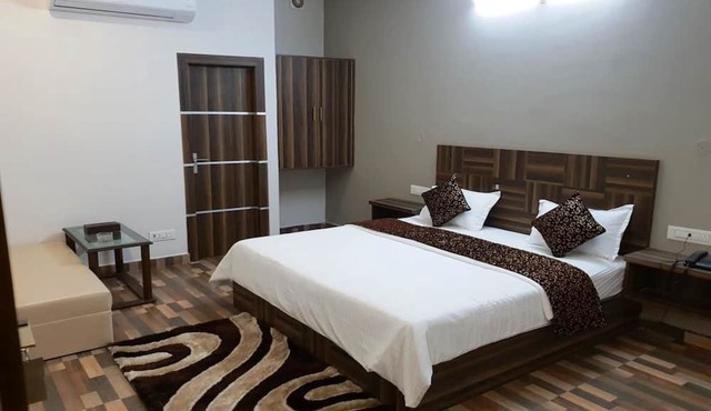 Hotel Lavenir