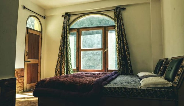 Nomads Hostel in Bhuntar