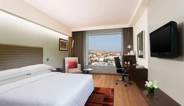 Four Points by Sheraton Jaipur, City Square
