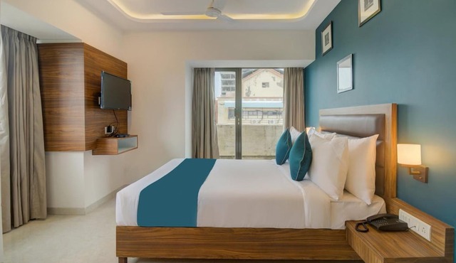 Hotel Palm Beach Pride in Navi Mumbai