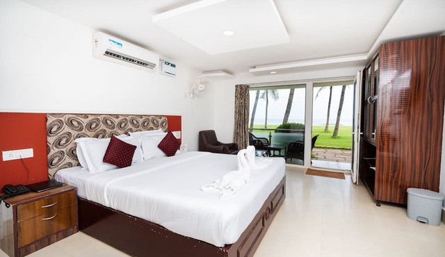Shelter Beach Resort