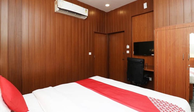 OYO Flagship 23709 Hotel Meerut International
