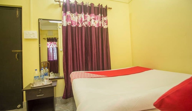 OYO 27701 Hotel Kshounish Residency in Malda