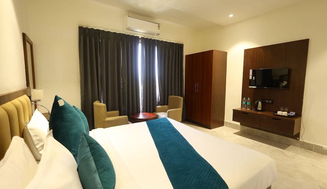 Corbett Caves Resort