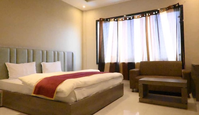 The Ritu's Resort Shikohabad