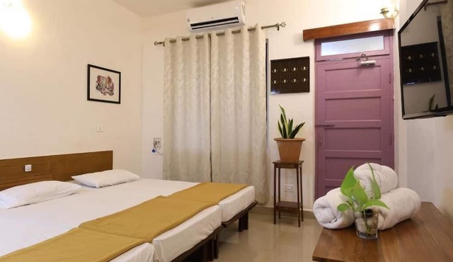 TELES WESTEND HOTEL