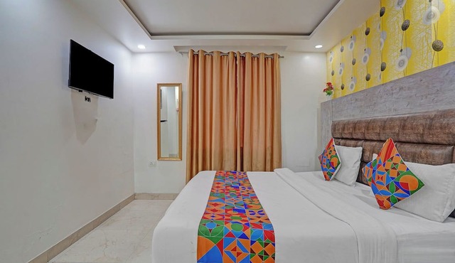 Fabhotel Broadway
