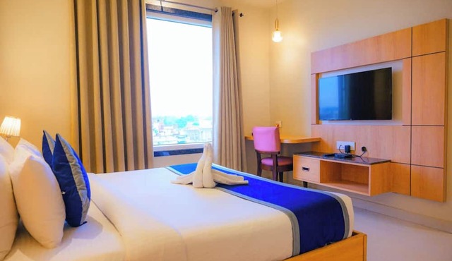 Hotel The Elegance Inn Varanasi in Varanasi