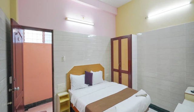Maruthi Residency