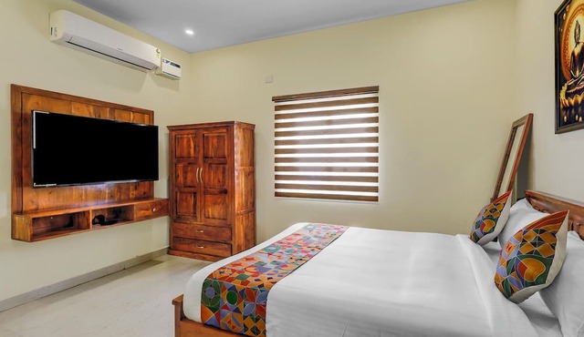 Fabhotel Sejour Royal