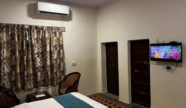 Crown Plaza Heritage