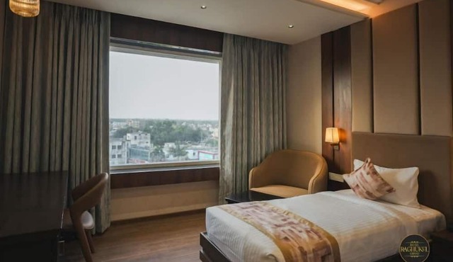 Hotel Raghukul Grand
