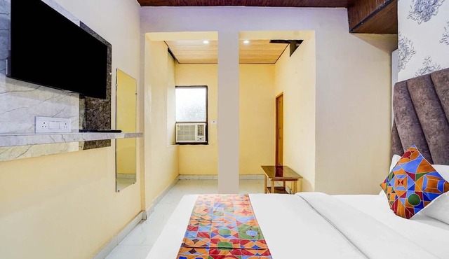 Fabhotel Ratraksh