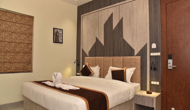 HOTEL JP INN SITAPUR
