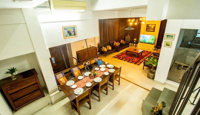Opulent Antique 6BR Villa in Gurugram
