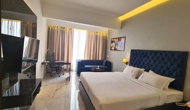 Galaxy Club & Hotel