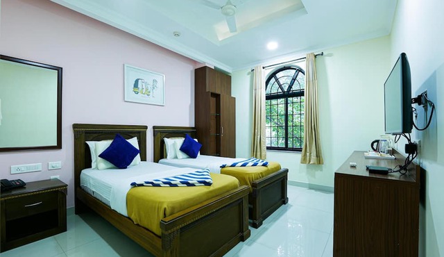 MADRAS INN - ALWARPET