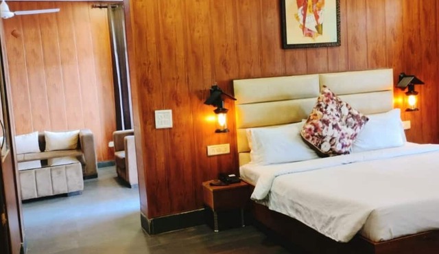 Goroomgo Treeiose Resort Baddi in Baddi