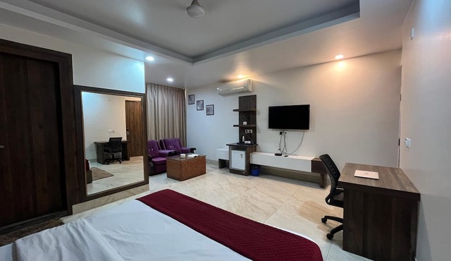 Hotel Maira