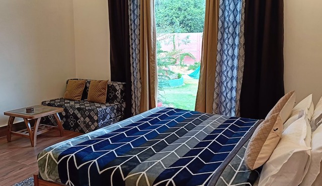 4 Bedroom Luxury Farmhouse Villa With Swimming Pool