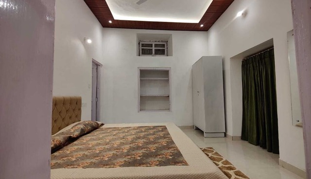 Gufa Cottage