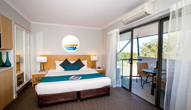 Manly Marina Cove Motel Brisbane in Manly
