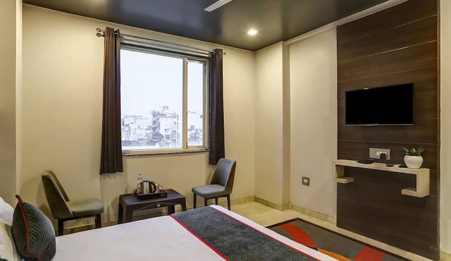 Deluxe Room Ranipur Mor