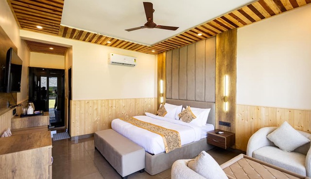 Tiger Aura resort