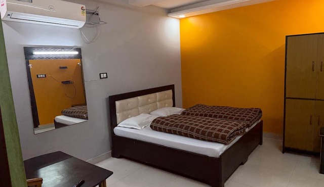 Hotel Shaurya