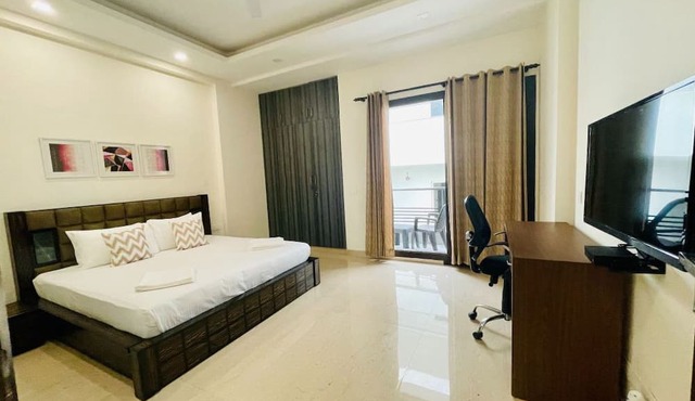 Olive Service Apartments - DLF Cyber City