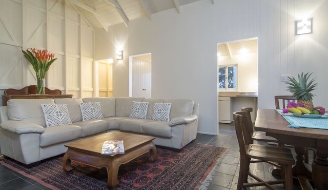 Port Douglas Cottage and Lodge in Port Douglas