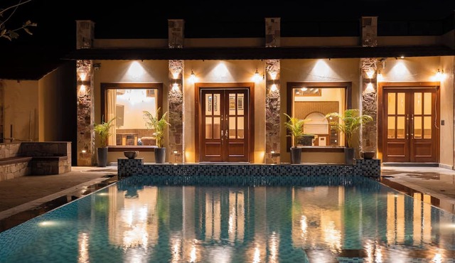 ELIVAAS Tiger Cave Suite with Pvt Pool