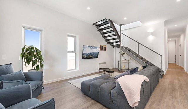 Incredible Balcony Duplex in the Heart of Fitzroy in Fitzroy