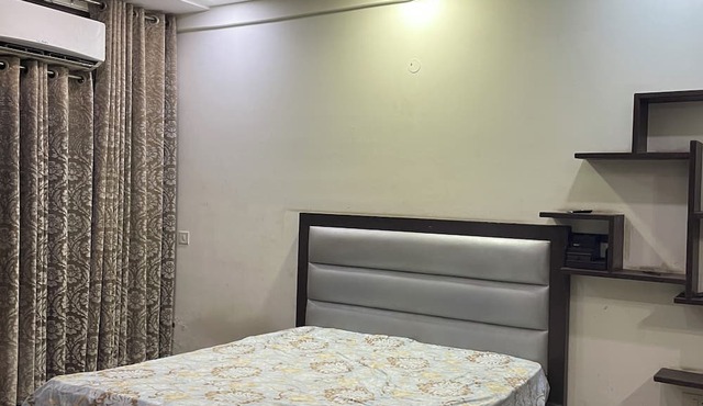 3-bedroom apartment in Agra
