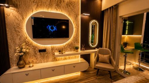 DesiSparsh Luxury With Jacuzzi
